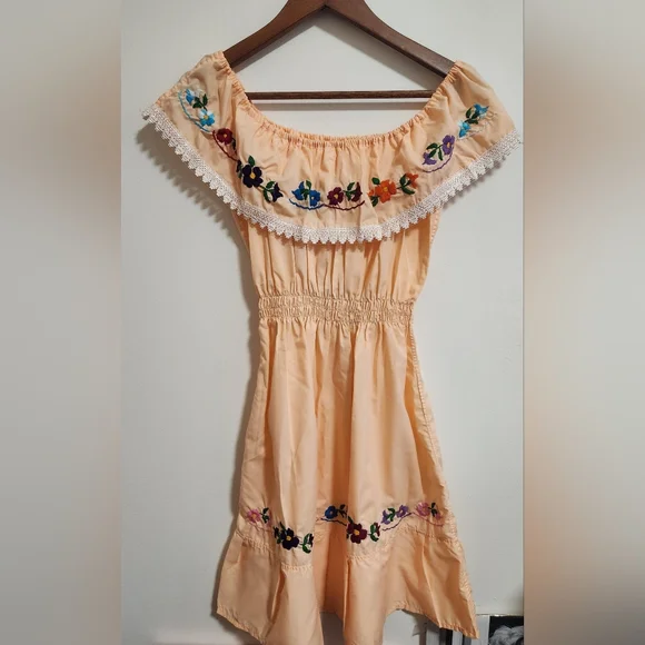 Mexican Embroidered Off-Shoulder Dress - Picture 8 of 8